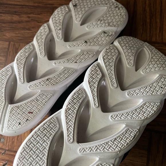 Men’s Champion Slip-Ons - Picture 3 of 3